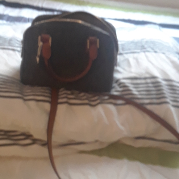 Michael Kors purse - Picture 2 of 3